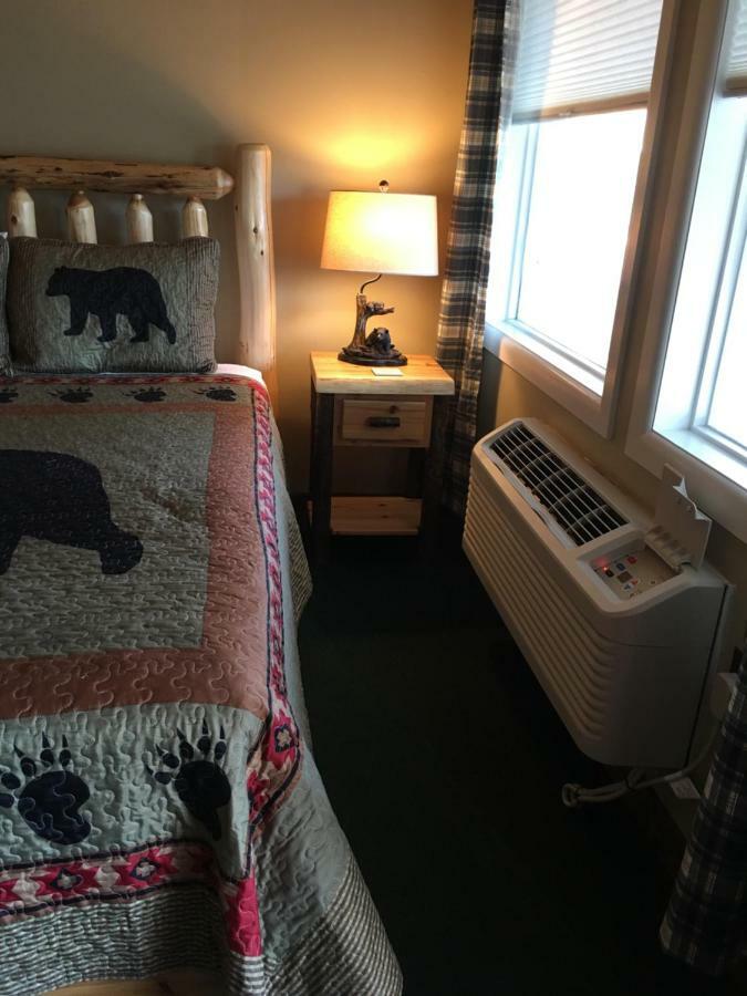 Warrensburg Inn & Suites - 6 Mi To Lake George Luaran gambar