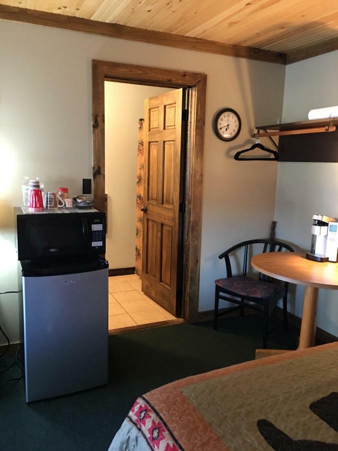 Warrensburg Inn & Suites - 6 Mi To Lake George Luaran gambar